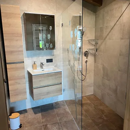 Ferienhaeuser Schweitzer 피버브룬